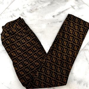 Great condition Authentic Fendi Pants.